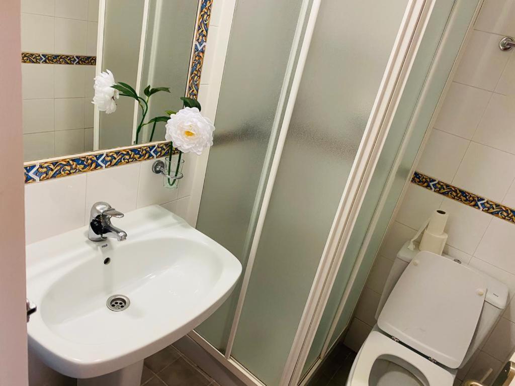 Oasis Apartment Михас Экстерьер фото